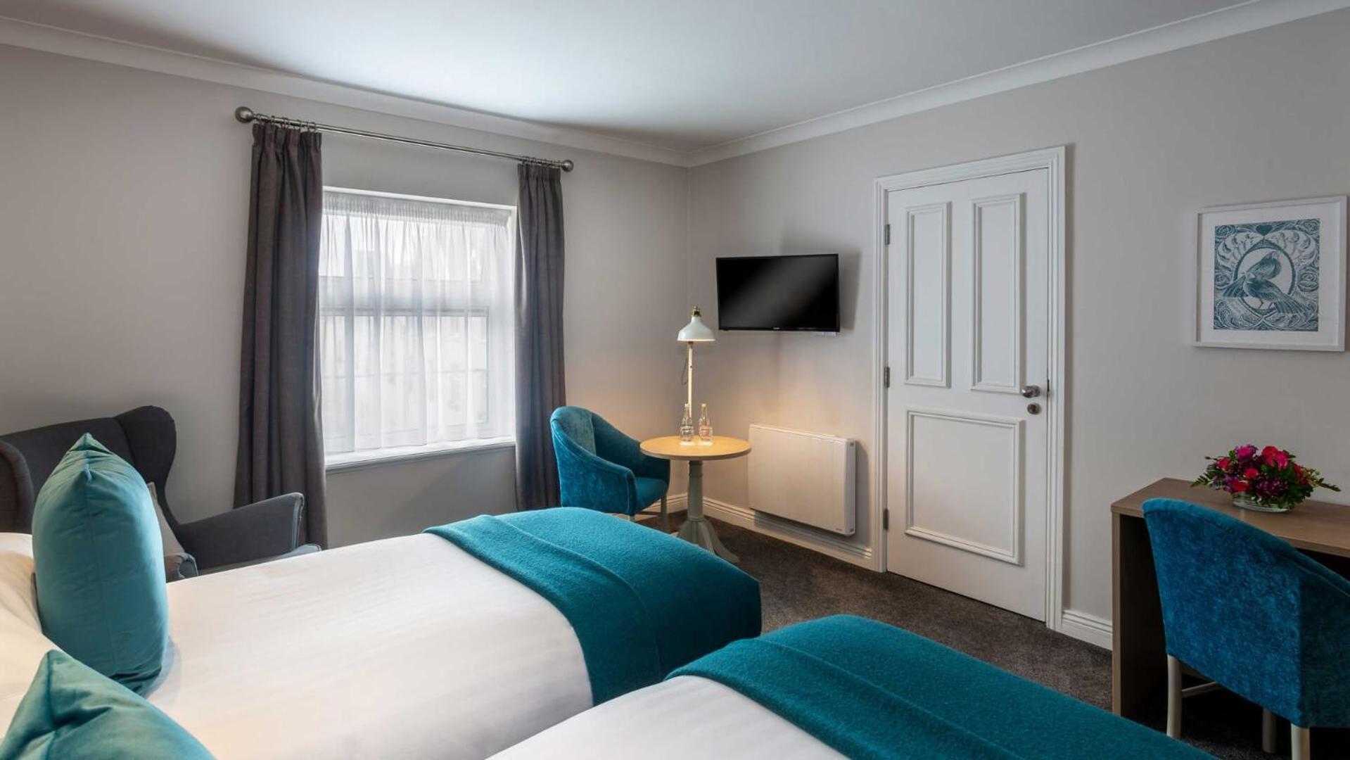 Hotel Tulip Near Delhi Airport نيودلهي الغرفة الصورة