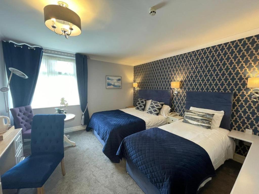 Hotel Tulip Near Delhi Airport نيودلهي الغرفة الصورة