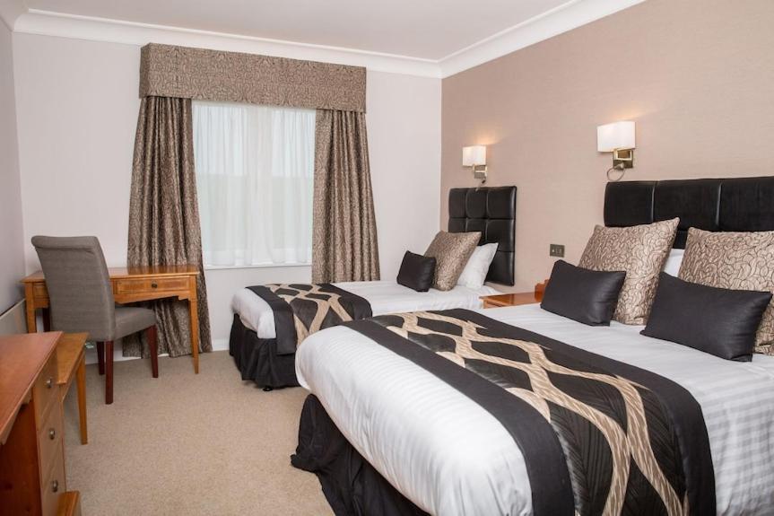 Hotel Tulip Near Delhi Airport نيودلهي المظهر الخارجي الصورة