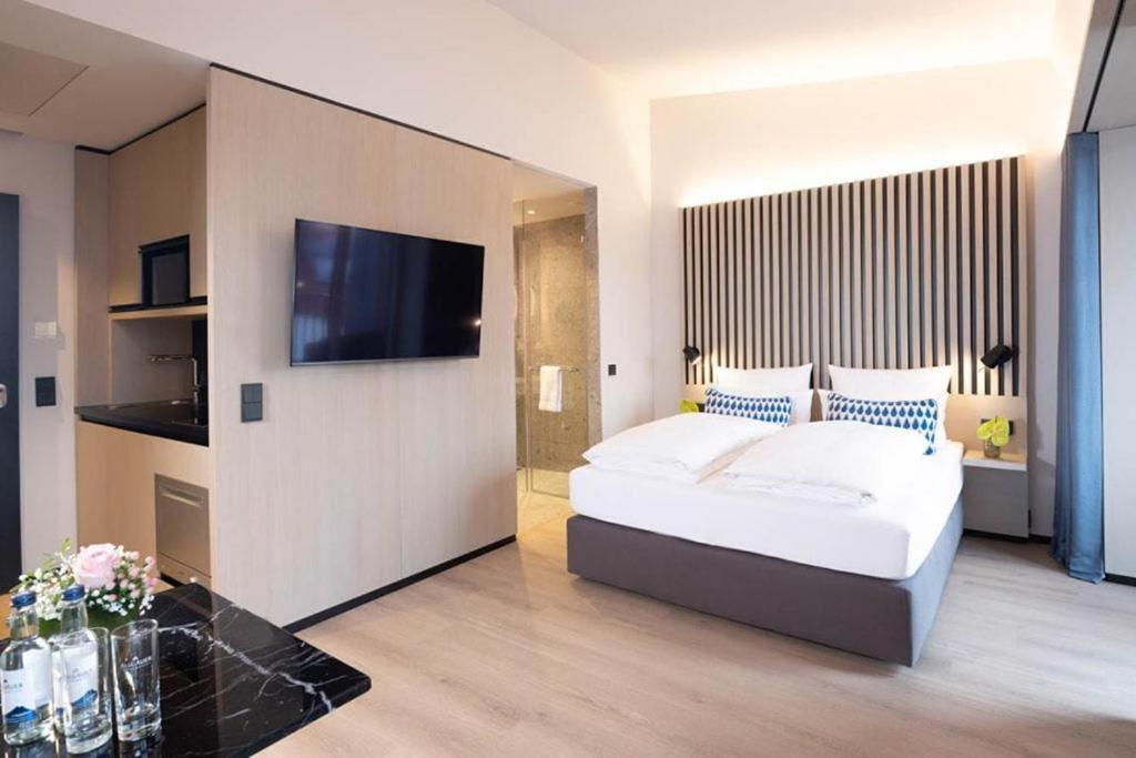 Hotel Tulip Near Delhi Airport نيودلهي المظهر الخارجي الصورة