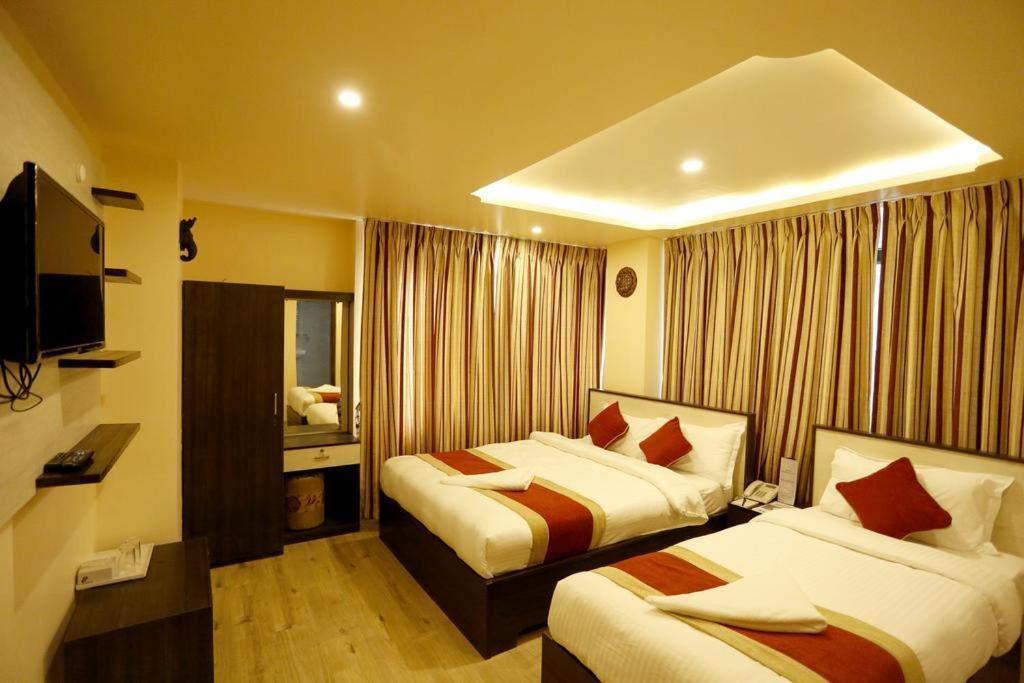 Hotel Tulip Near Delhi Airport نيودلهي المظهر الخارجي الصورة